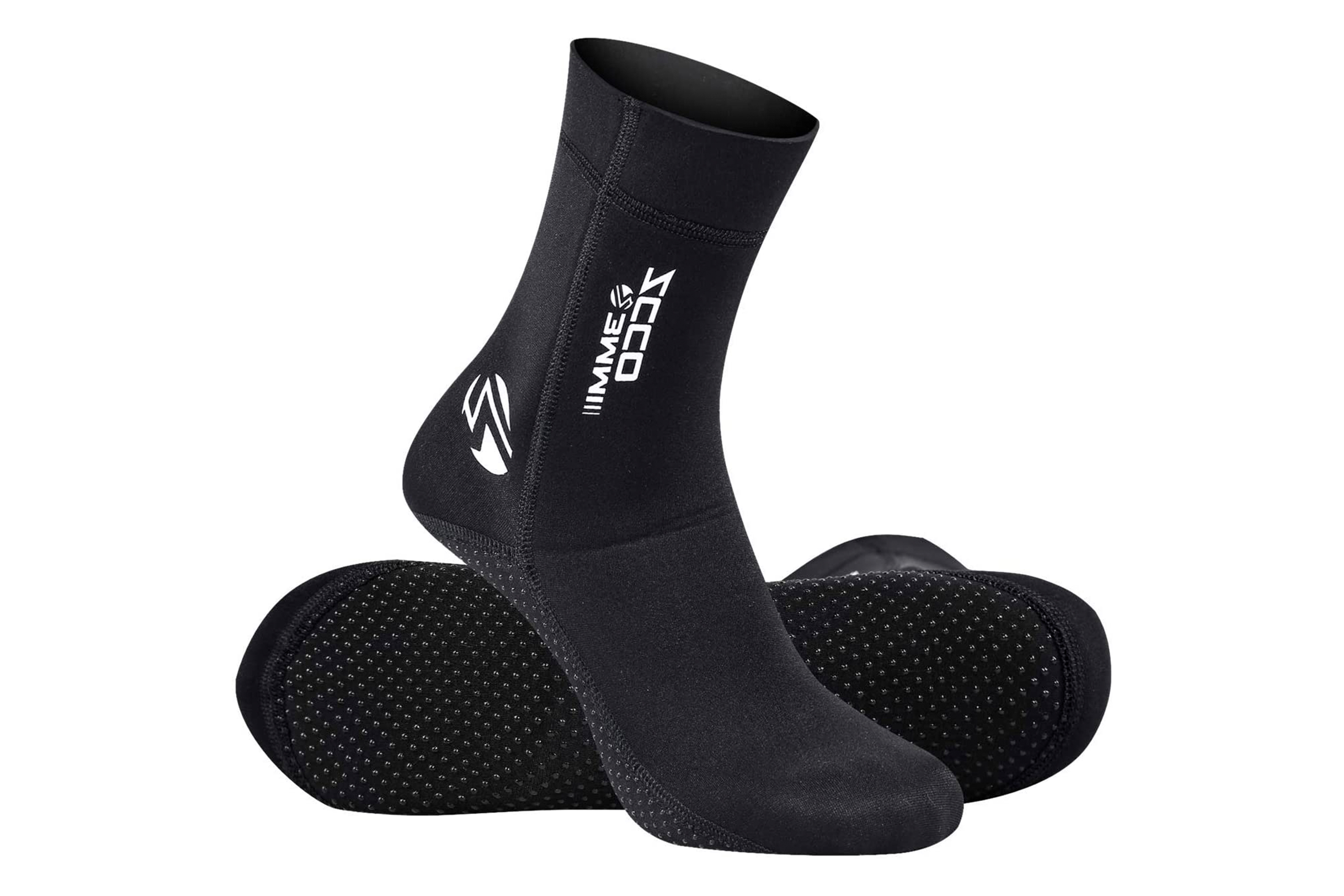 Best swimming socks for braving cold water - 220 Triathlon