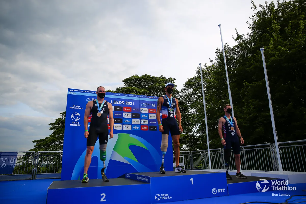 Alexis Hanquinquant wins gold in the PTS4 at Leeds paratriathlon
