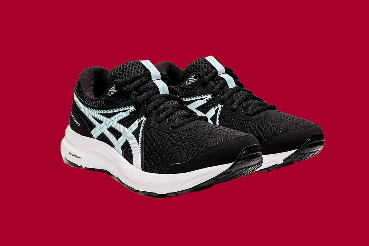 Asics Gel-Contend 7 run shoes on a red background