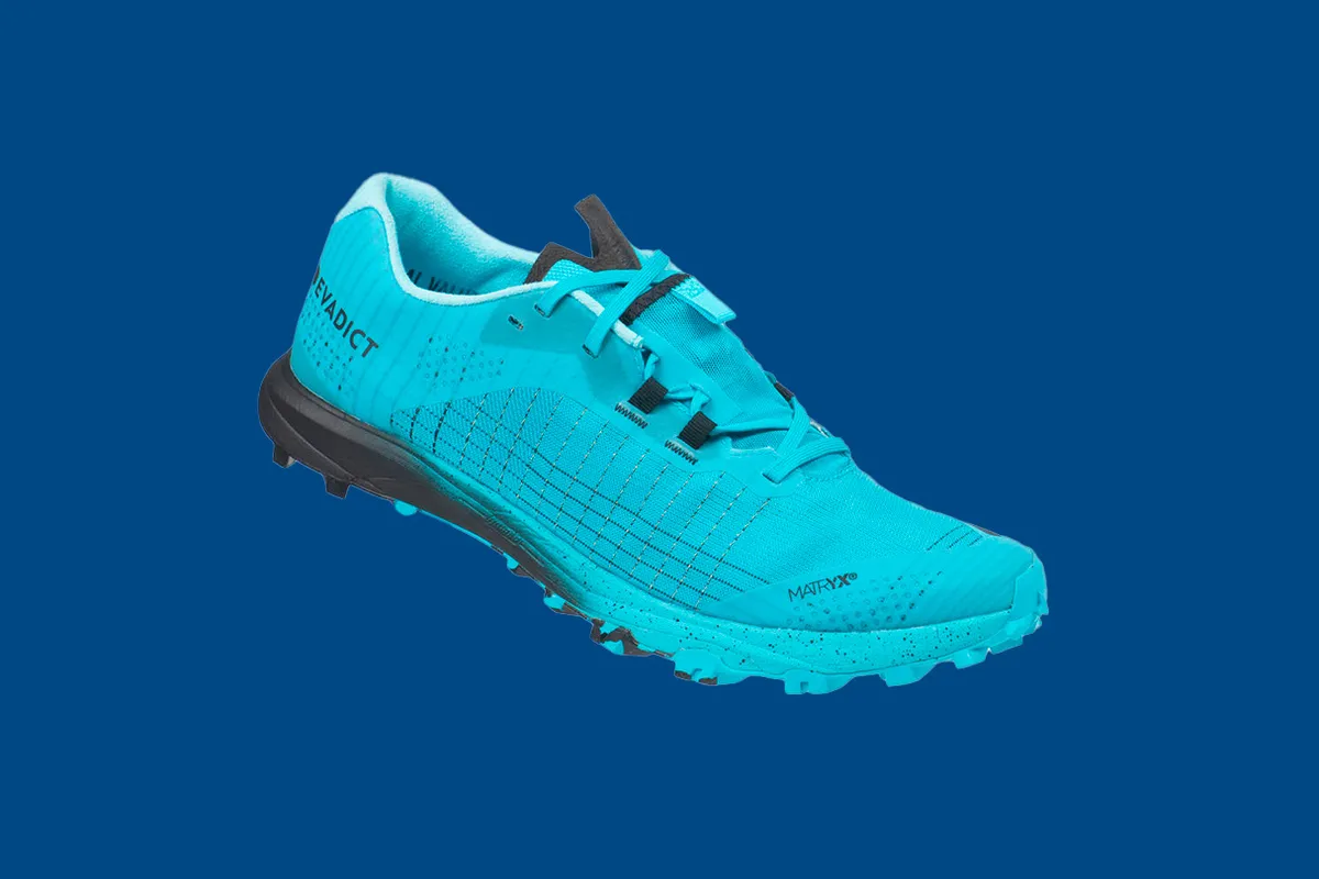 Evadict Race Light Trail Running Shoes on a blue background