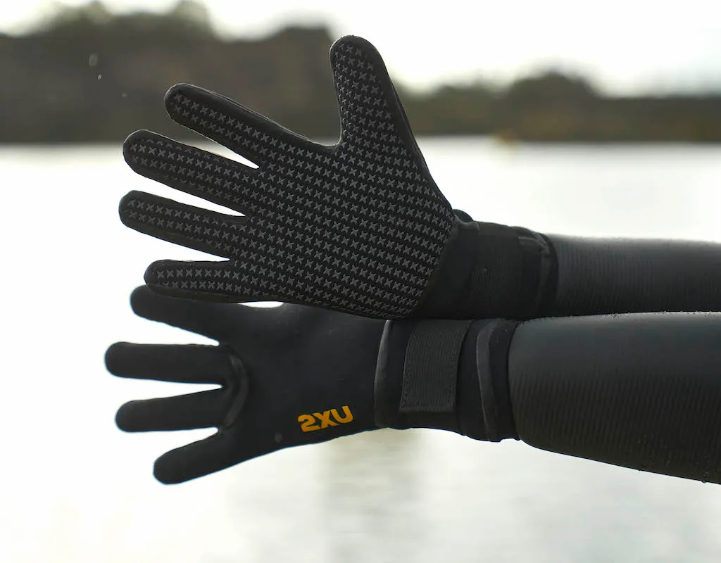 2xu propel swimming gloves