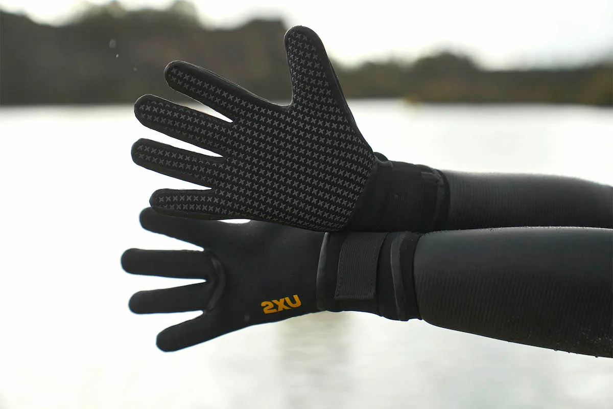 2xu propel swimming gloves
