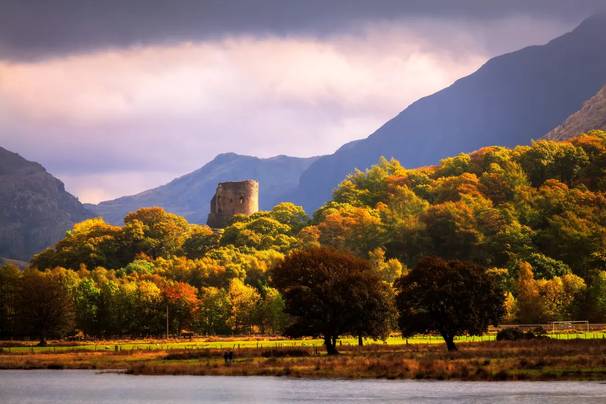 Dolbadarn Castle, Llyn Padarn, Llanberis, Wales