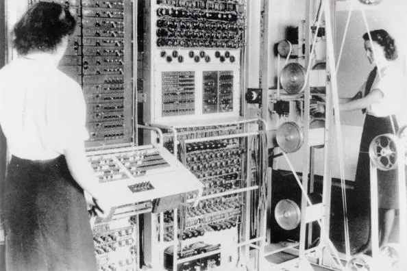 'Wrens' operating the Colossus computer at Bletchley Park, 1943