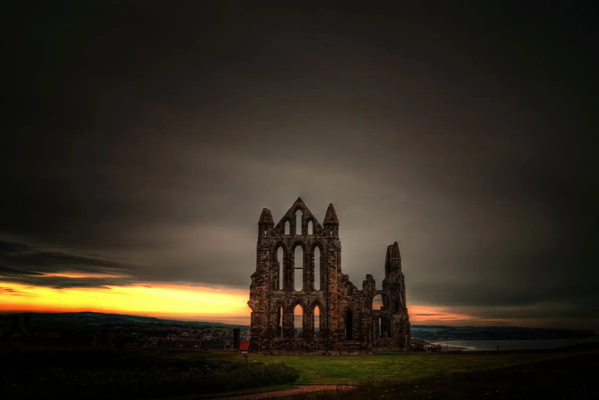 whitbyabbyGettyImages-125347040-4ddc805 Whitby Abbey