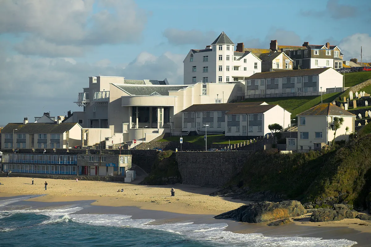 The Tate St Ives, the provincial outpost of the famous London art gallery built in 1993, standing above Porthmeor Beach.