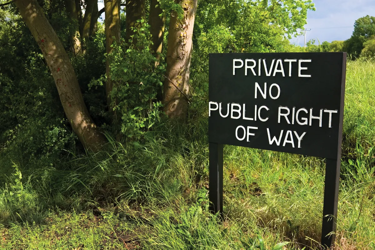 Private no right of way sign