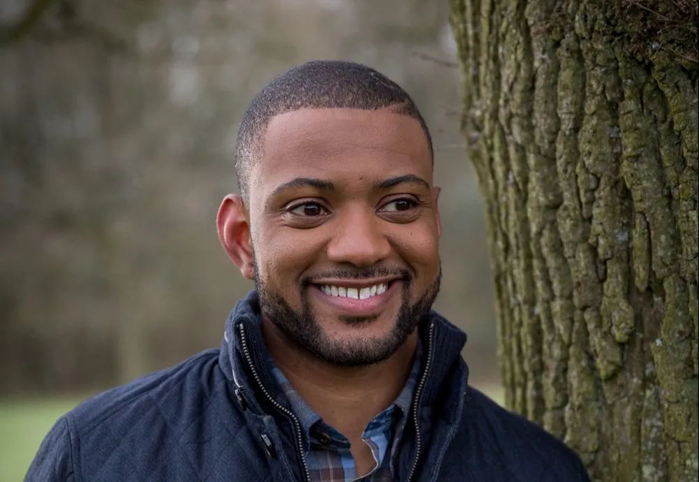Farmer and JLS band member JB Gill will be hosting the online event.