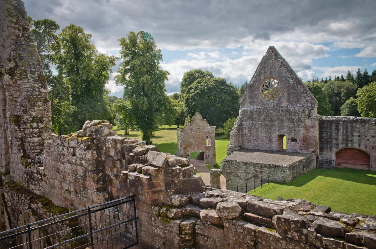 Dryburgh Abbey, VisitScotland