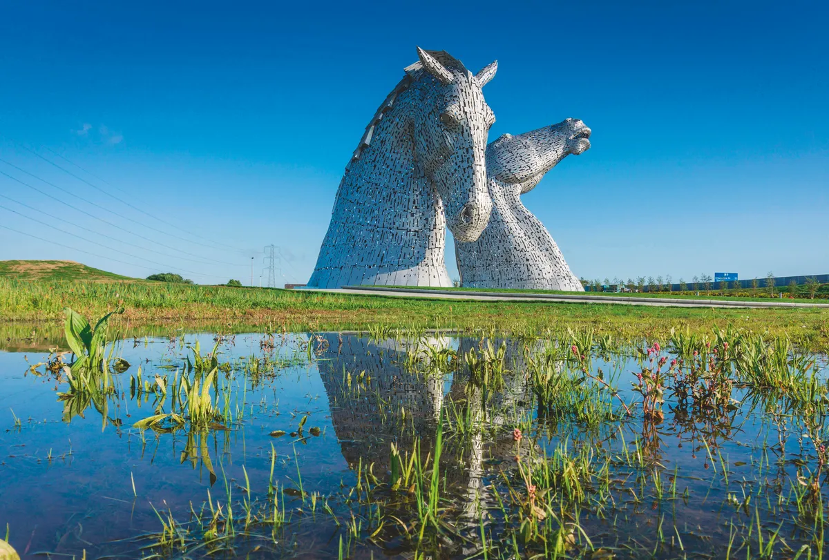 he Kelpies mark the easternmost point of the 35-mile long Forth and Clyde Canal/Credit: Alamy