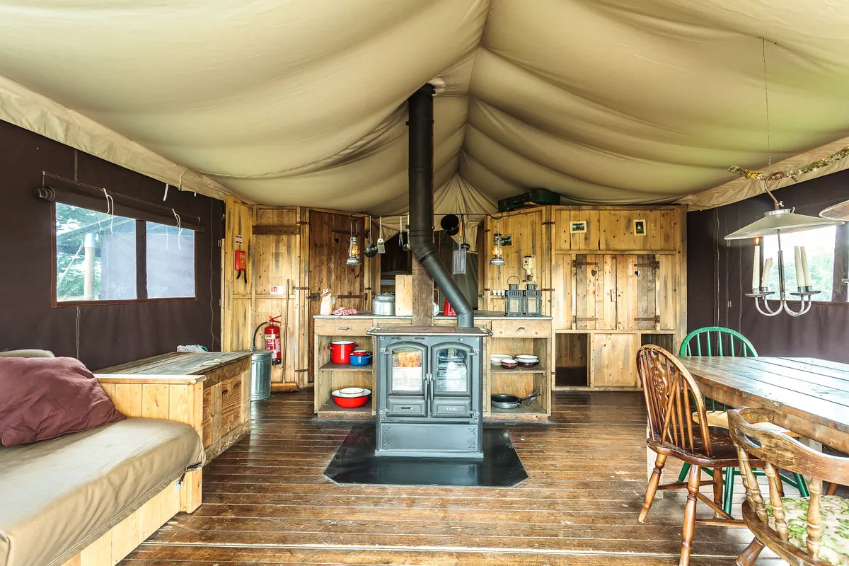 Glamping tent, Feather down