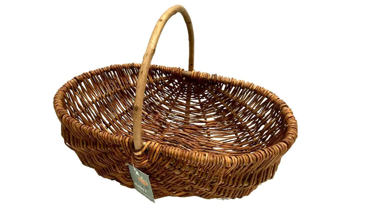 Nutley's Medium Beautiful Hand-Made Rustic Willow Garden Trug Basket wicker