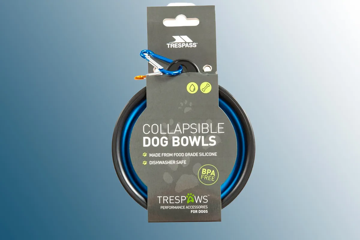 Trespaws Travel Collapsible Dog Bowl Set on a blue background