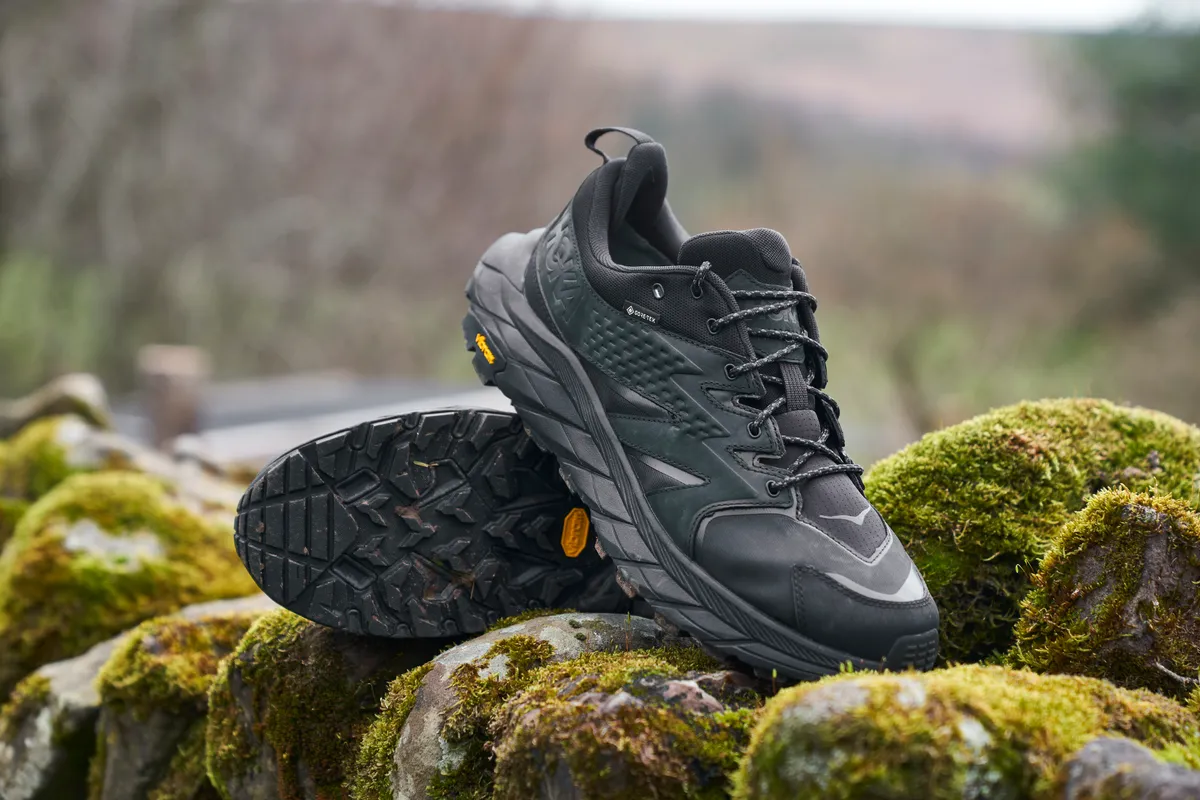 Best Hiking Shoes & Boots! 6 Hiking Shoes Compared 