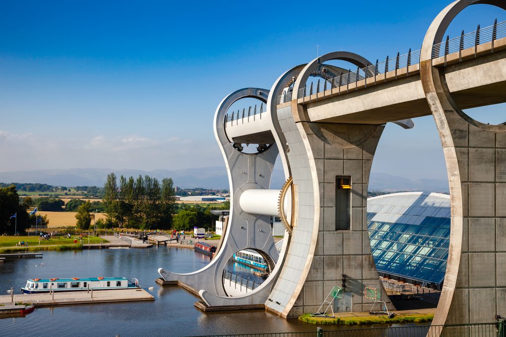 Falkirk Falkirk Wheel and Antonine Wall walk, Stirlingshire | Countryfile.com