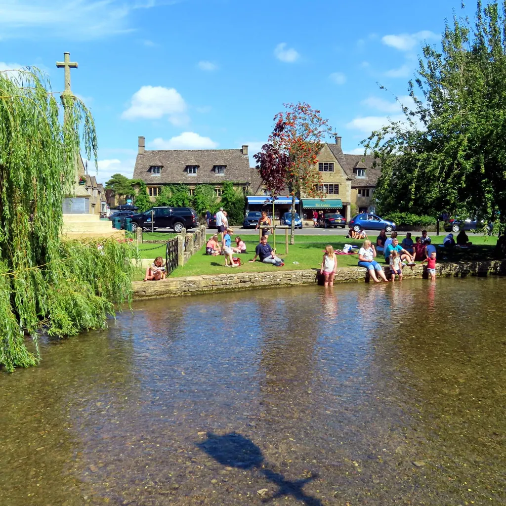 Bourton on the Water in summer