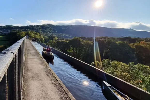 Canoe Experience Along the Highest Aqueduct in the World