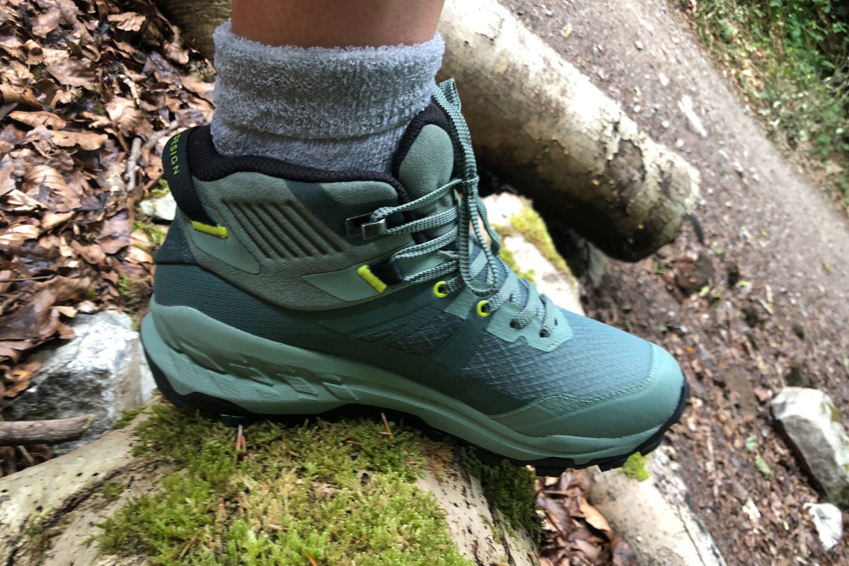 thumbnail image 2 of Mammut SERTIG II MID GORE TEX M - Hiking Shoes - Dark Titanium Vibrant Orange M7342a02y H11 2 of 11