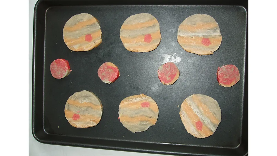 Are you a fan of baking and astronomy? Pay tribute to the gas giant Jupiter and bake our tasty shortbread treats.