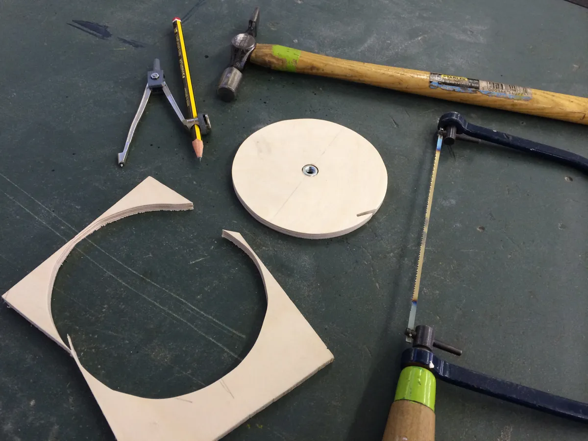 Cutting out the drive disc