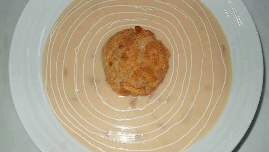 Cook our Saturn Soup with muffins and cheesy moons