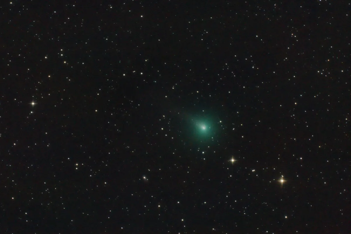 Comet C/2013 X1 (PANSTARRS) by José J. Chambó, Vallé, Valencia, Spain. Equipment: GSO 8