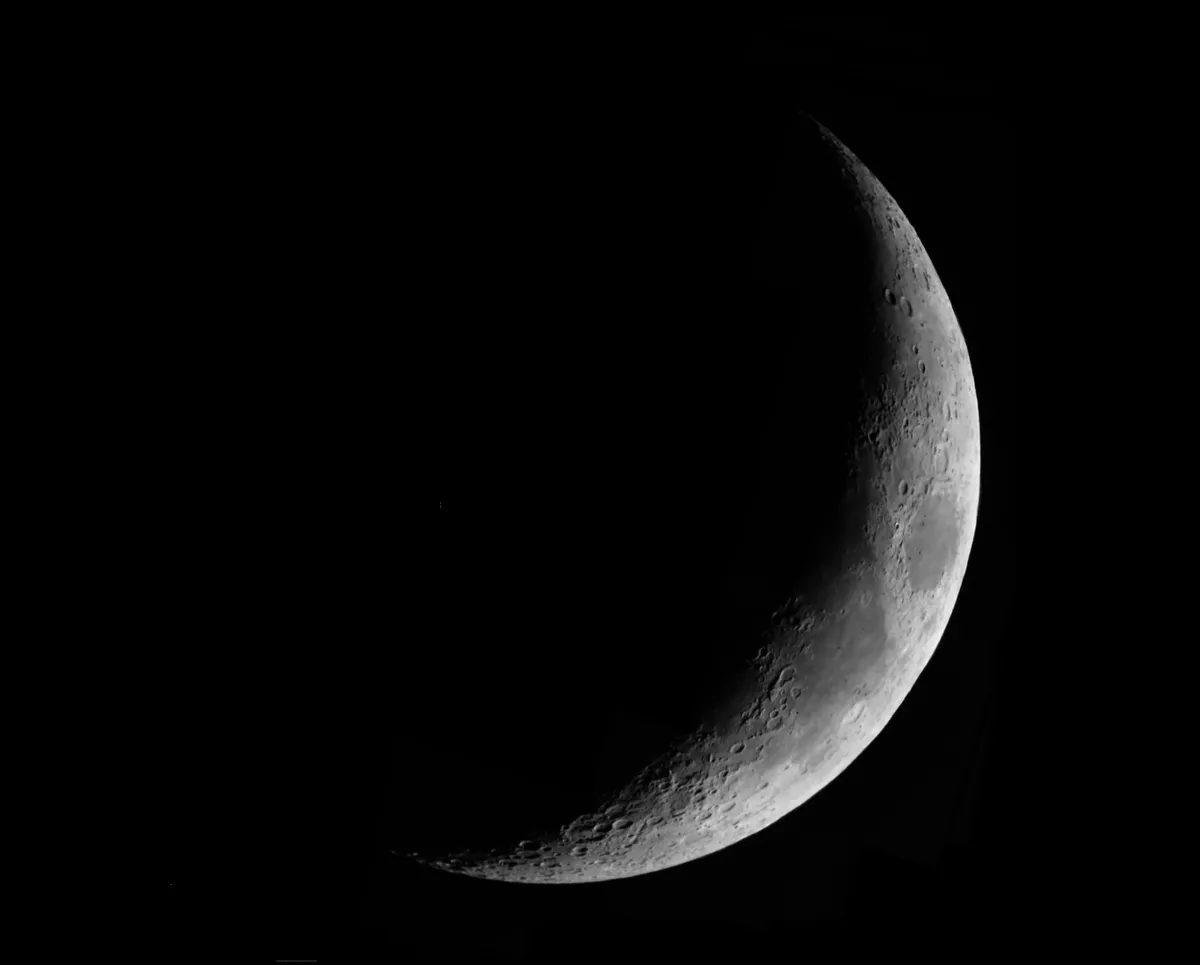 The Moon by Chris Campbell, Cheshire. Equipment: HD3000 webcam, Skywatcher 130/900, EQ2
