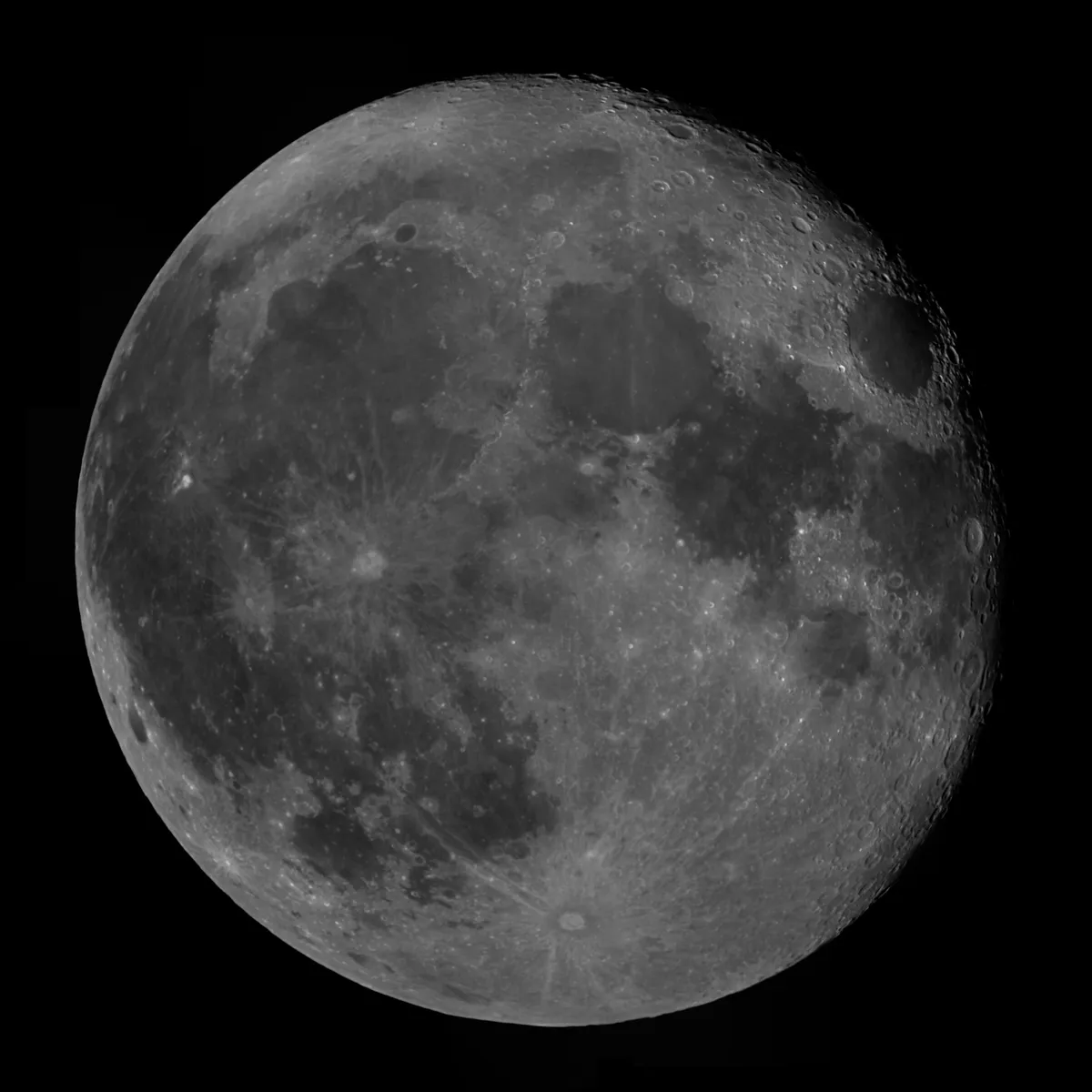The Moon - 6th January 2015 by Gavin James, Marlborough, UK. Equipment: Celestron EdgeHD 800, Orion StarShoot Solar System Colour Imager IV.
