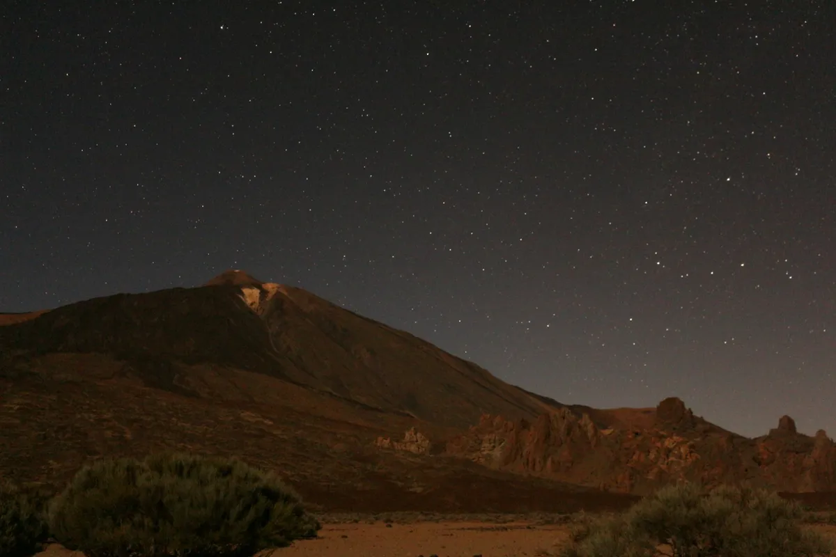 Mount Tiede by Peter Louer, Tenerife. Equipment: Canon EOS 700d 18-55mm lens.
