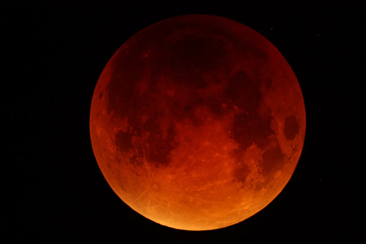 Lunar Eclipse (28/09/2015) by David Saunders, Faringdon, UK.
