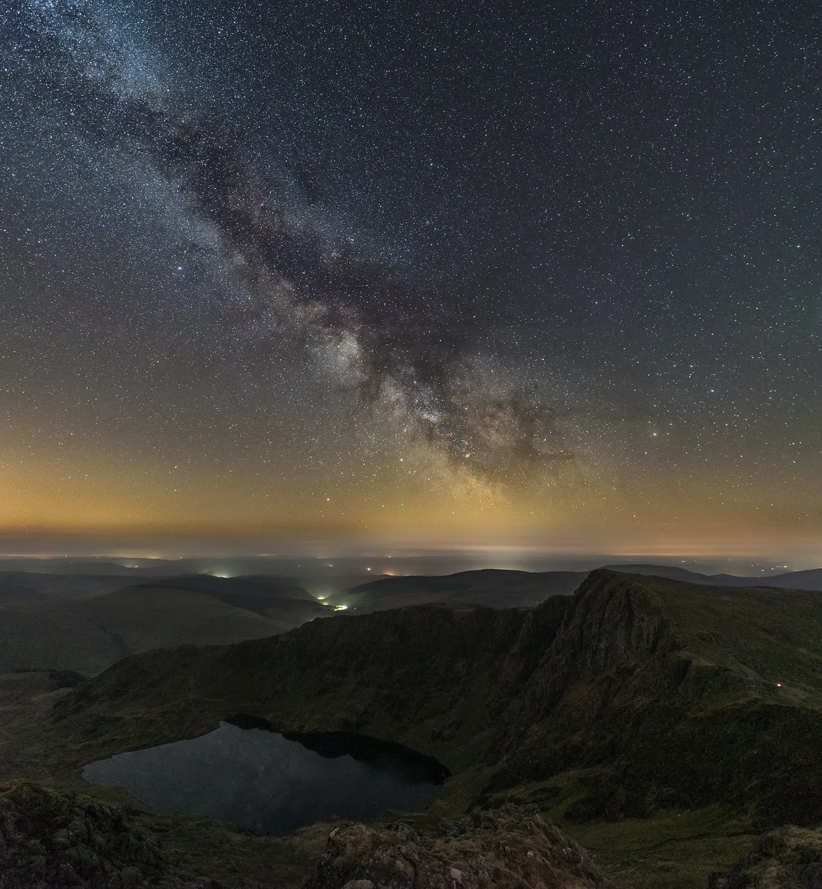 Cwm Cau Milky Way - Cadair Idris, Snowdonia by Kris Williams, Cadair Idris, Snowdonia. Equipment: Sony A7S, Batis 18mm F2.8