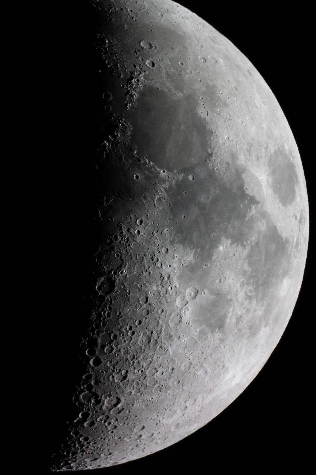 Moon by David Burr, Wimborne, UK. Equipment: Canon 450d, Adapter