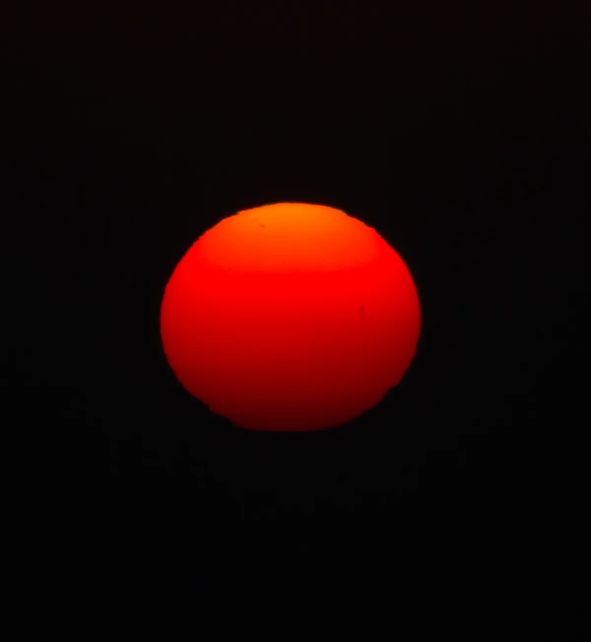 Sun Set Canon 50D by Brian.M.Johnson, Scotland, UK. Equipment: Canon 50D 200mm Lens
