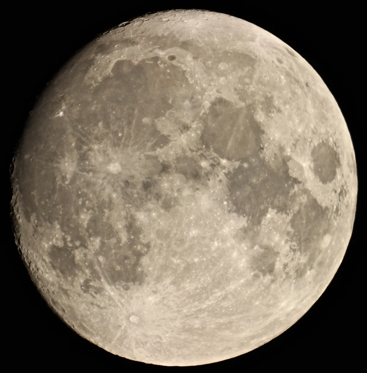 97% Illuminated Moon by Sarah & Simon Fisher, Bromsgrove, Worcestershire, UK. Equipment: Canon 600D, Maksutov 127mm.