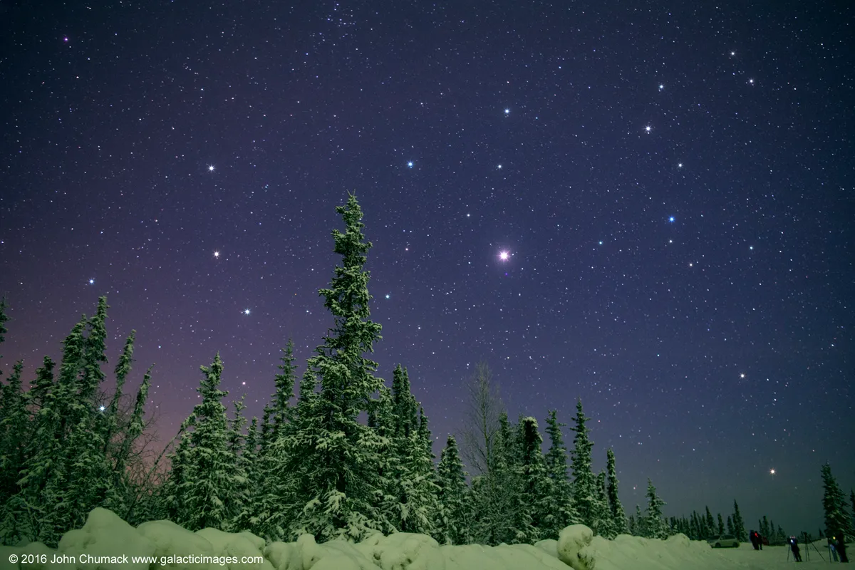 Jupiter in Leo in the Alaskan Sky by John Chumack, Alaska, USA. Equipment: Canon 6D DSLR, 14mm lens
