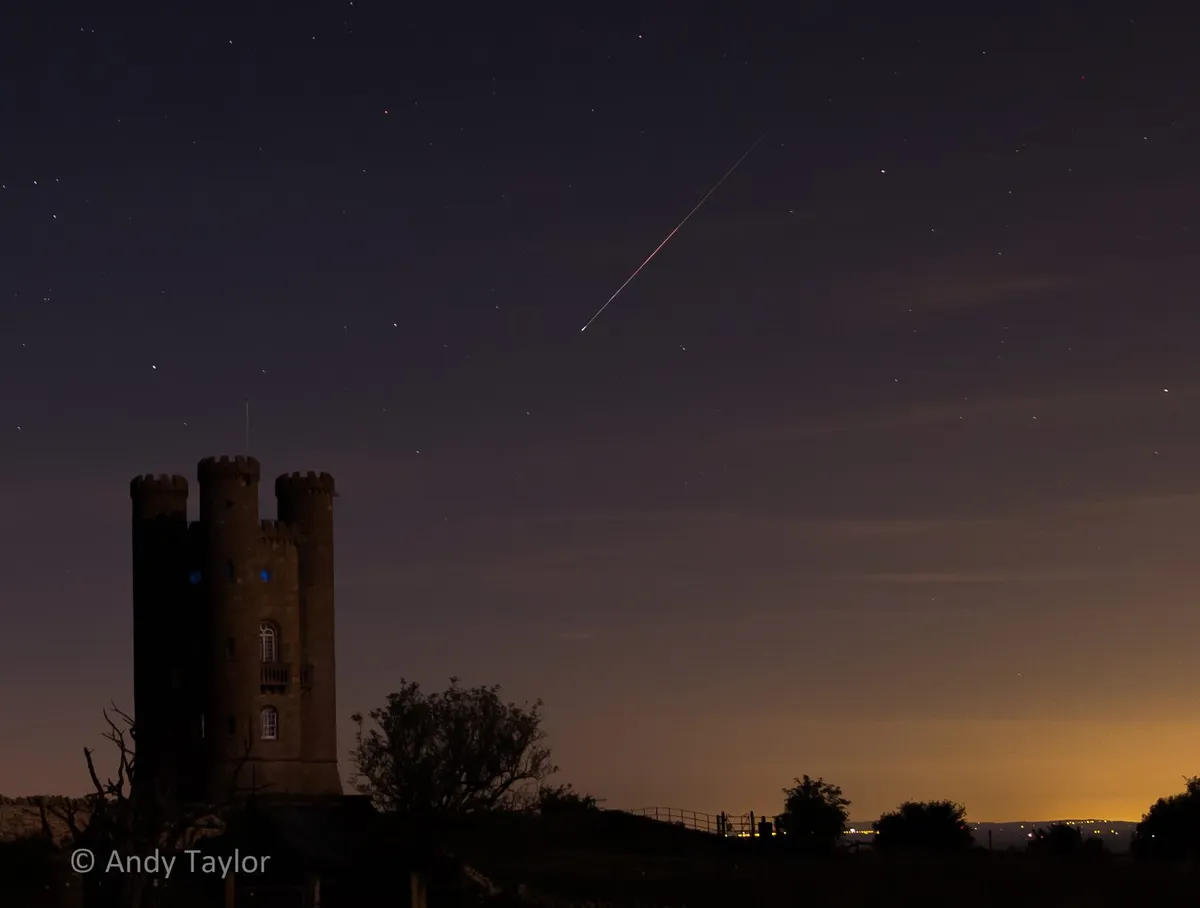 Perseid Meteor over Broadway Tower by Andy Taylor, Worcestershire, UK. Equipment: Canon 60D, 24-105mm lens.