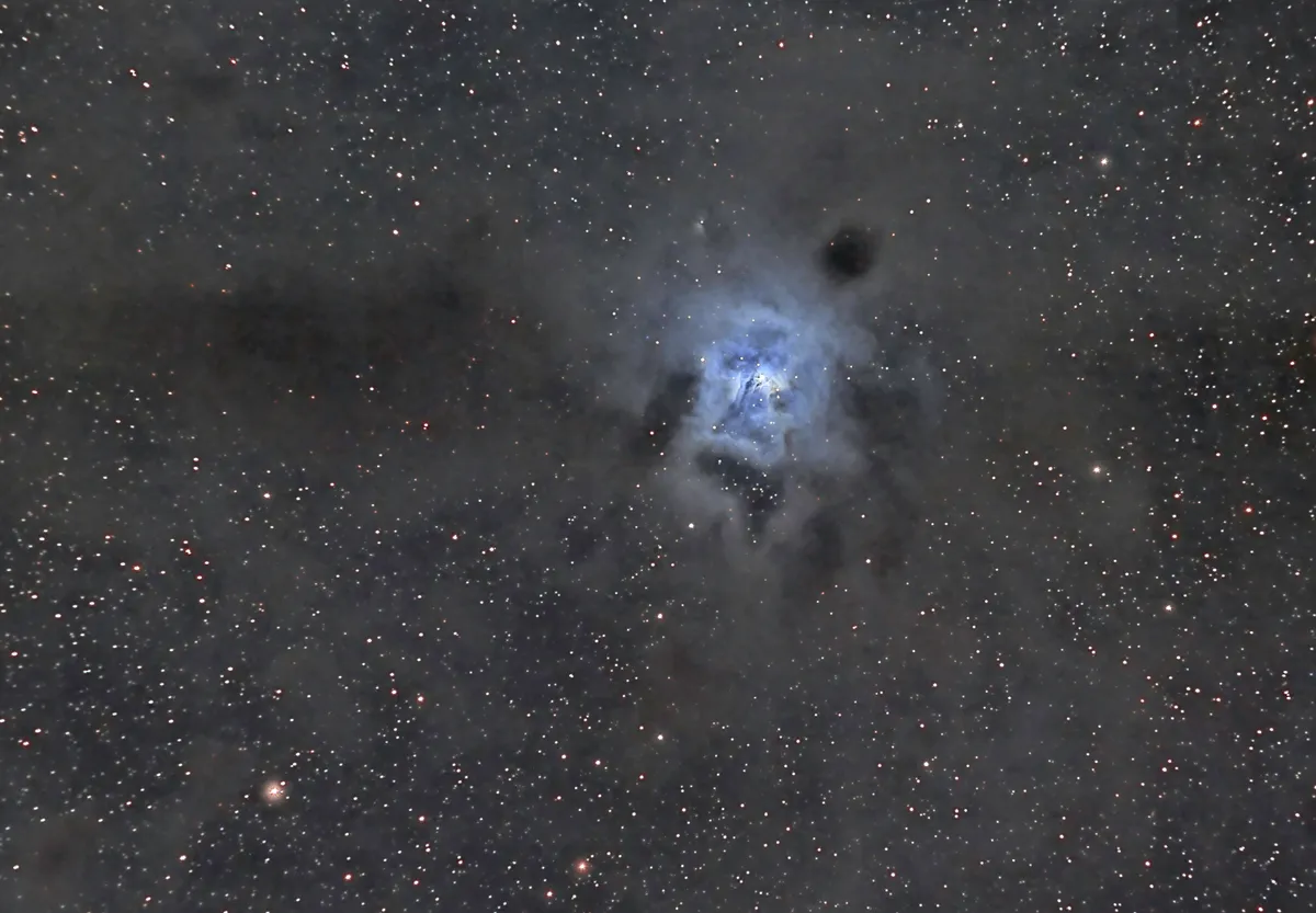 The Iris Nebula by Graham Green, Brighstone, Isle of Wight, UK. Equipment: Canon EOS 600D DSLR, Officina Stellare APO APM 130-780, Astronomik's CCD CLS Clip Filter, SkyWatcher NEQ6 Pro Mount, Skywatcher Startravel 80, QHY5 Guider