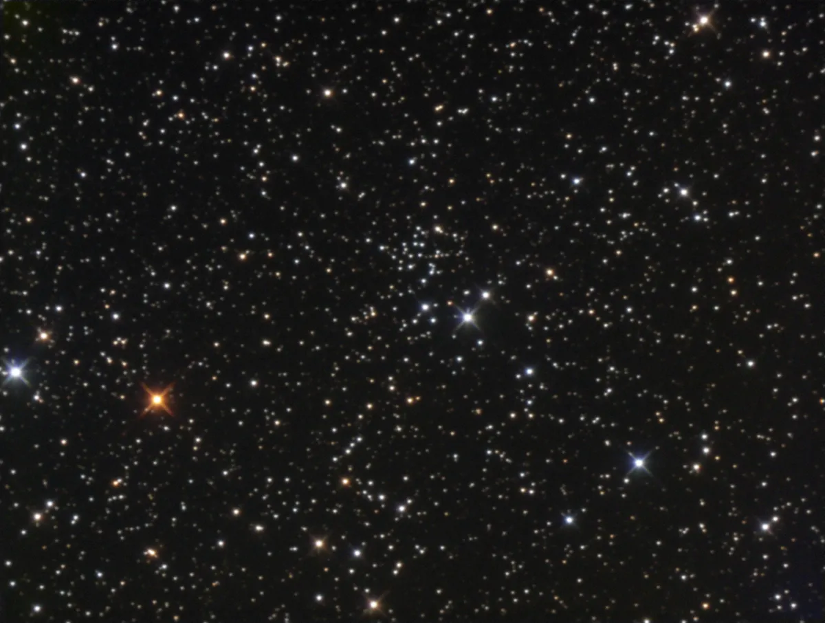 King 17 by Dan Crowson, Animas, New Mexico, USA. Equipment: SBIG STF-8300M, Astro-Tech AT12RCT
