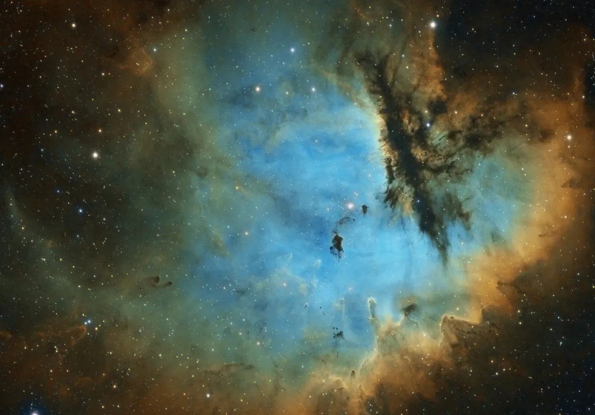 NGC281 Pacman Interior by Chris Heapy, Macclesfield, UK.