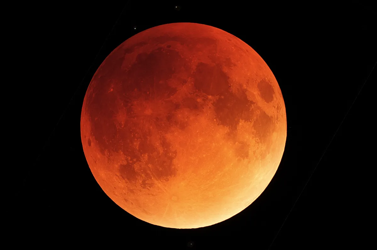 Lunar Eclipse (28/09/2015) by Stephen Heliczer, North London, UK.