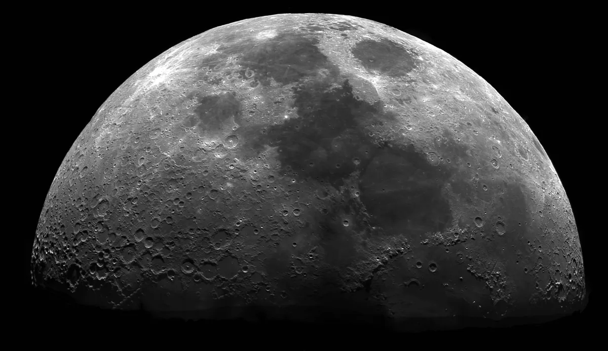 Lunar 166 Frame Mosaic by Wayne Stallard, Basildon, Essex, UK. Equipment: Astro-Physics Mach 1 GTO Mount, IKHAROS 10
