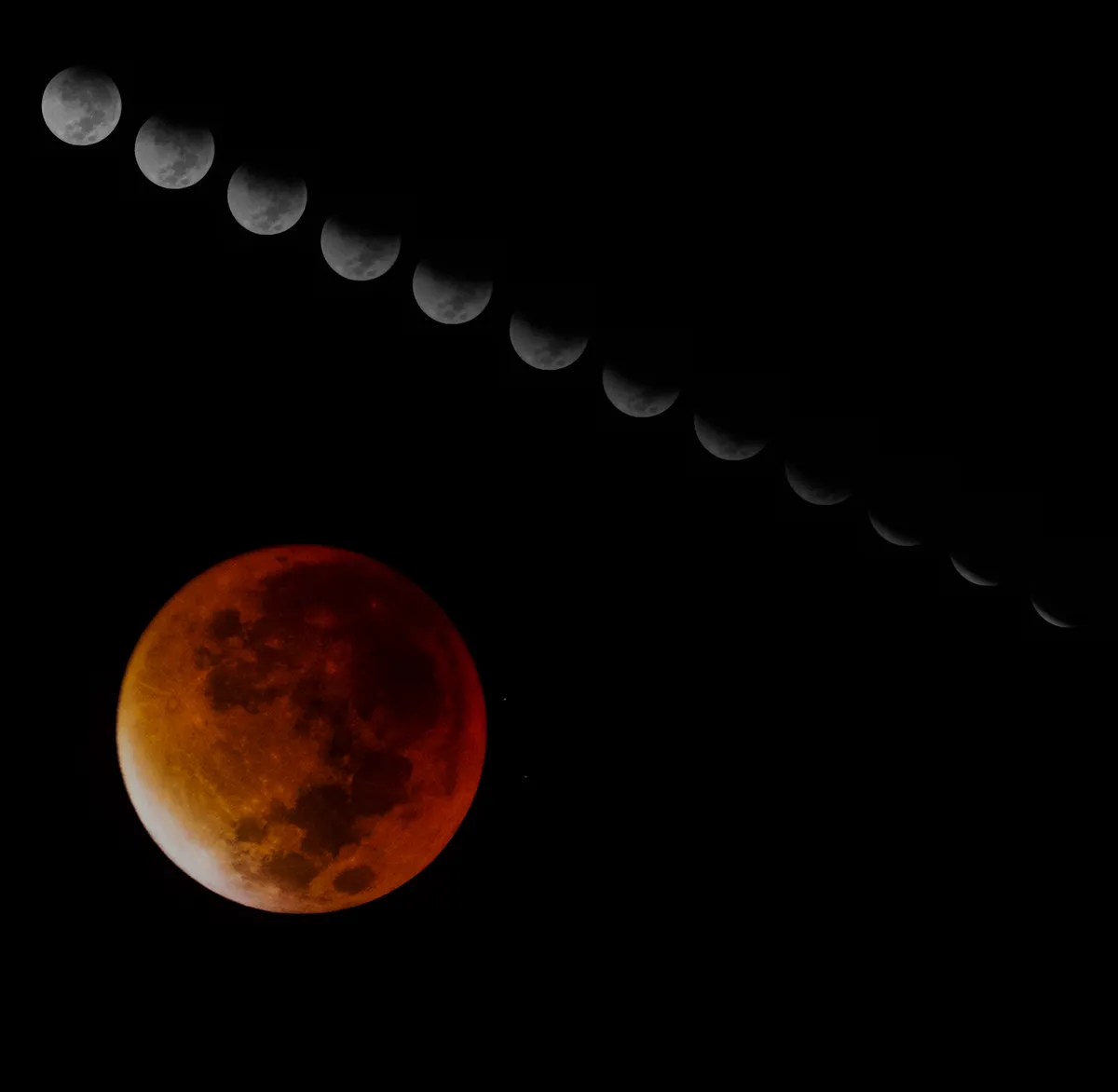 Lunar Eclipse (28/09/2015) by Stephen Charnock, Farndon, Newark, Nottinghamshire, UK.