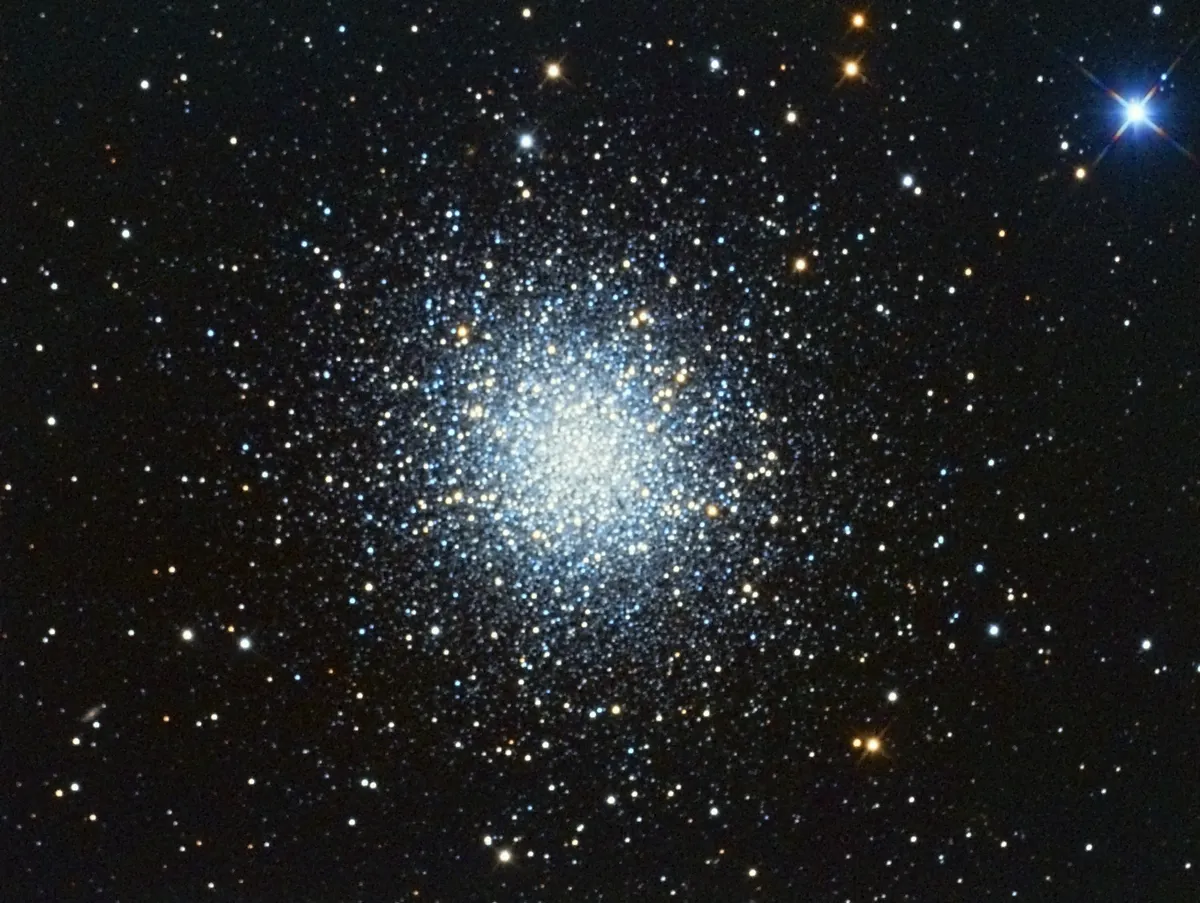 The Hercules Cluster by Stephen Dean, Isle of Wight, England, UK. Equipment: Altair 6