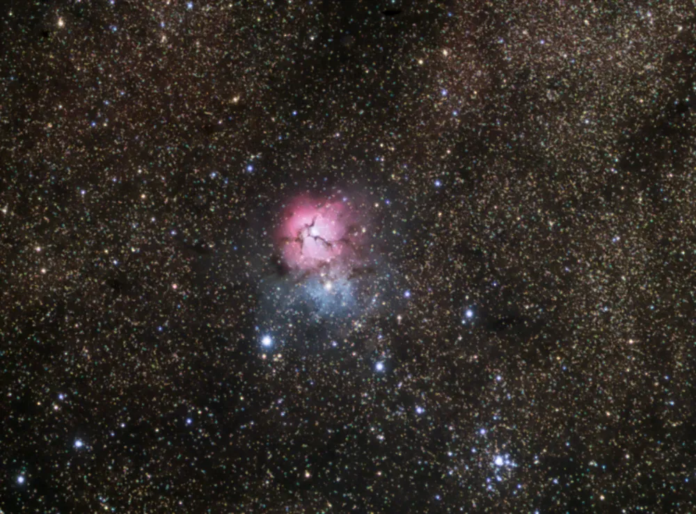 The Triffid Nebula Chris Platkiw, iTelescope Siding Springs Observatory, Australia. Equipment: SBIG ST-2000XCM camera, Takahashi SKY-90 refractor.