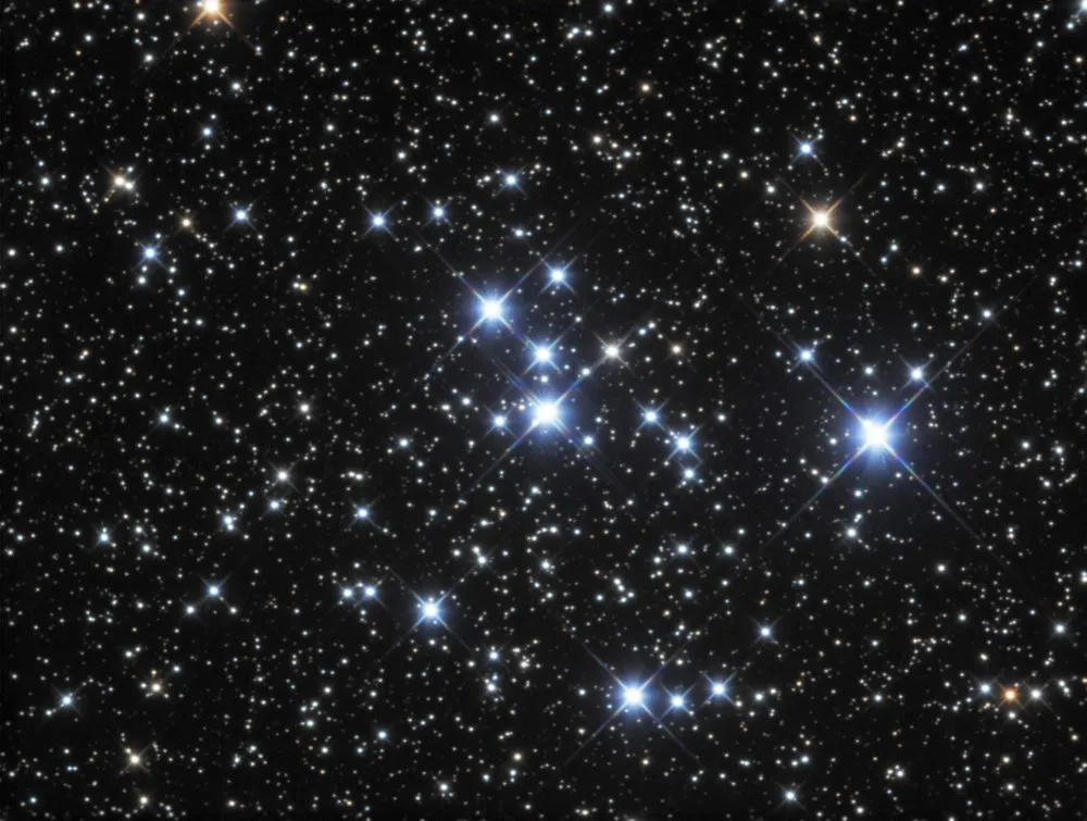 M47 by Dan Crowson, Animas, New Mexico, USA. Equipment: SBIG STF-8300M, Astro-Tech AT12RCT.