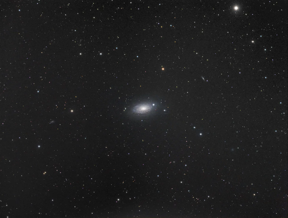 M63 by Dan Crowson, Missouri, USA. Equipment: SBIG ST-8300M, Astro-Tech AT90DT at f/6.7 603mm.