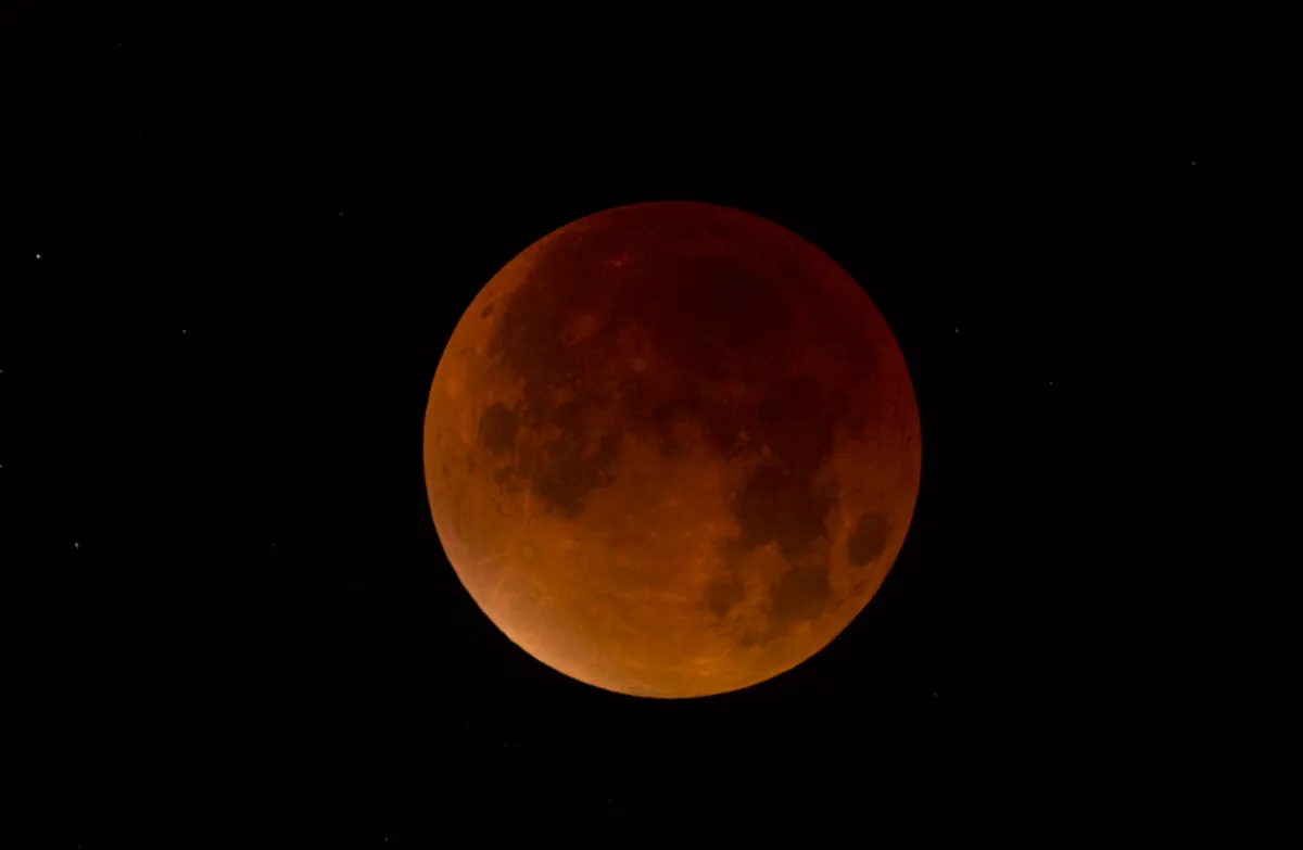 Lunar Eclipse (28/09/2015) by Alan Beeston, Shropshire, UK.