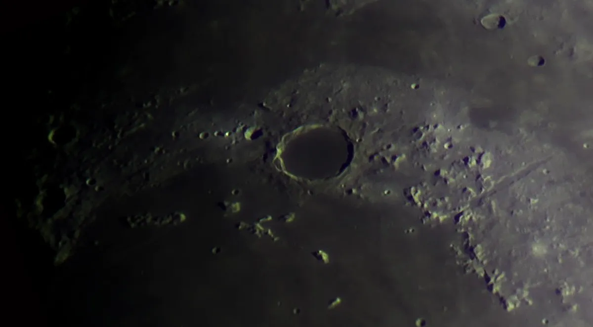 Plato Crater by Andrew R. Houghton, Nottinghamshire, UK. Equipment: SkyWatcher Evostar 120mm refractor, EQ5 mount, TeleVue 5x Powermate, Canon EOS 60D.