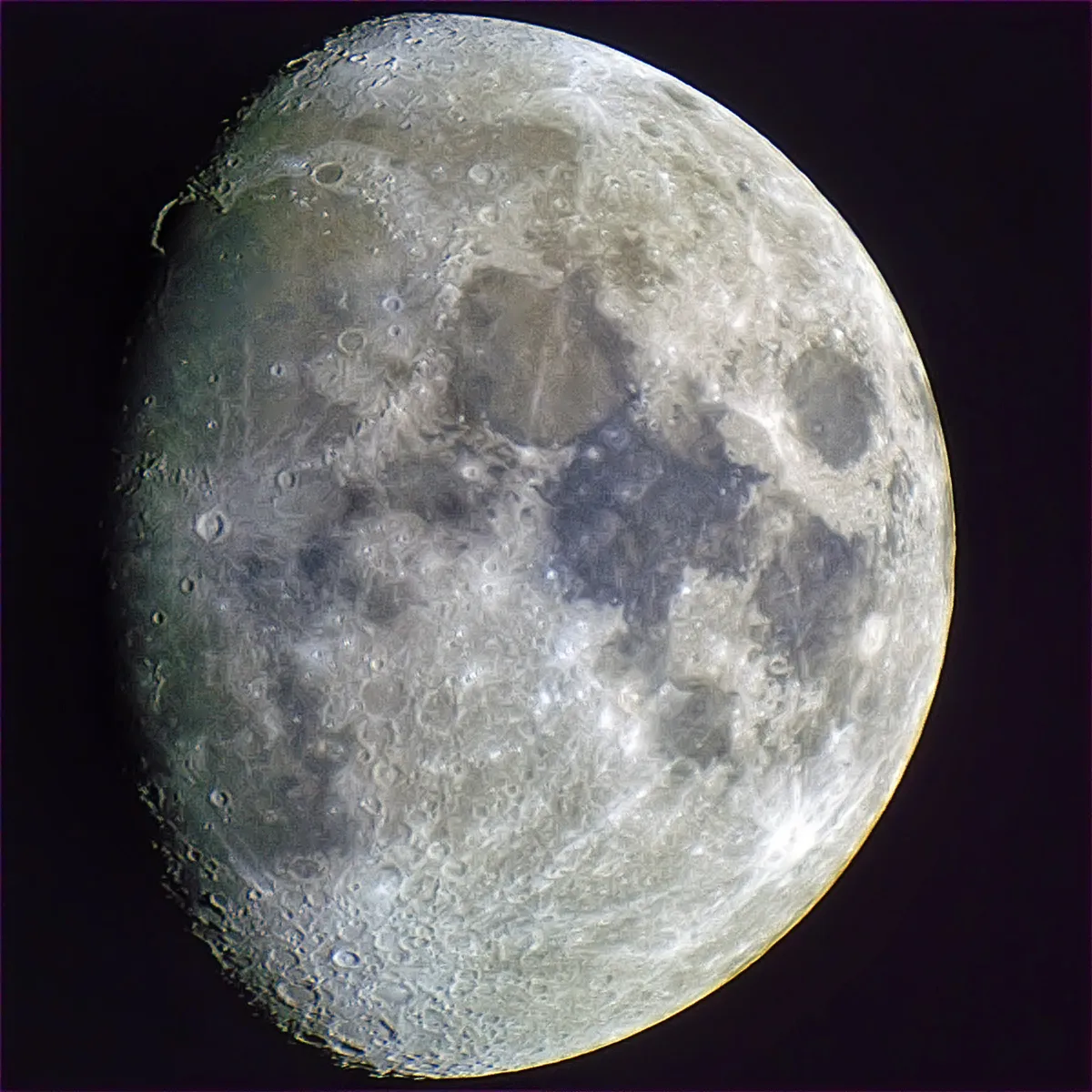 The Moon - 2016-01-19 20:14z by Paul Hutchinson, UK. Equipment: Skywatcher Maksutov 127mm, Nikon D60, Skywatcher AltAz.