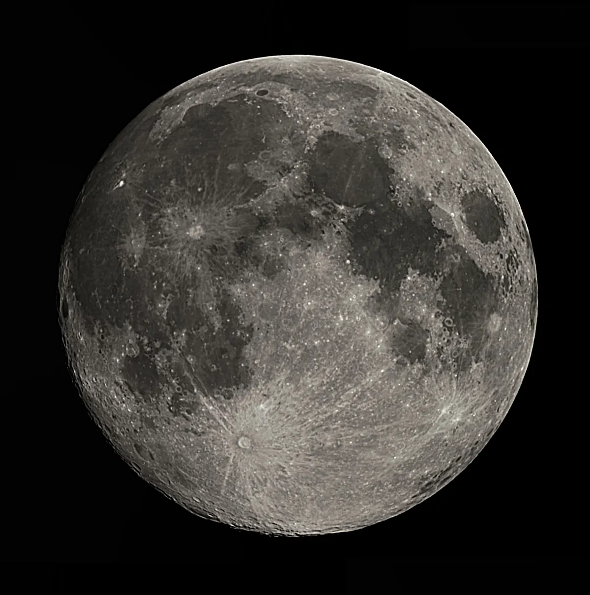 99% Moon by Richard Wykes, Kettering, UK. Equipment: Skywatcher 200P, Philips SPC 880 webcam, NEQ6 pro mount.